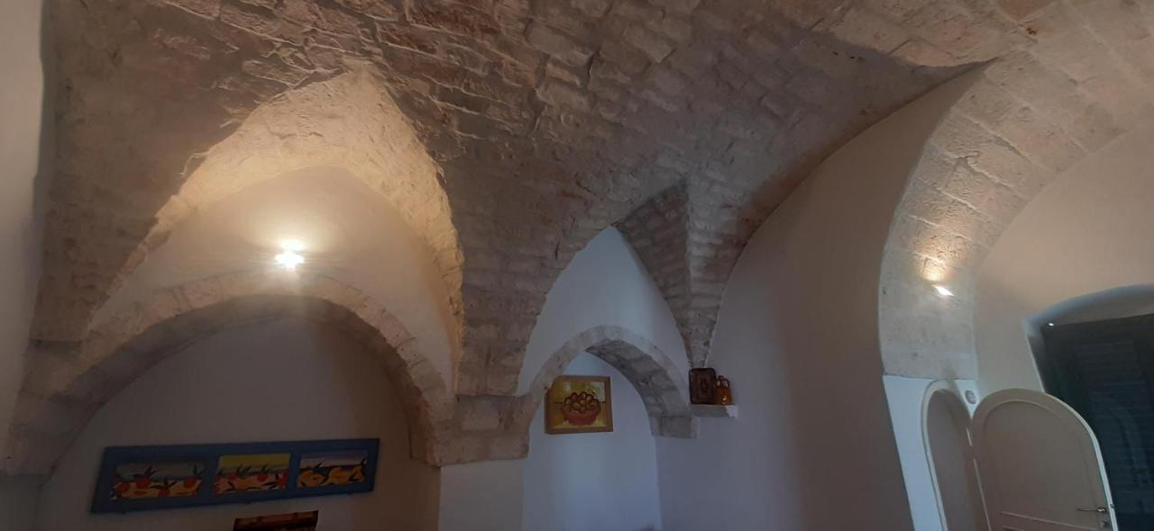 Dimora Lavinia Casa Vacanze Centro Storico אוסטוני מראה חיצוני תמונה