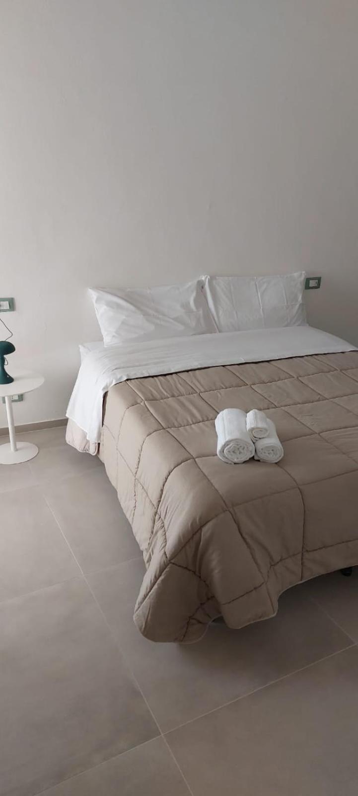 Dimora Lavinia Casa Vacanze Centro Storico אוסטוני מראה חיצוני תמונה