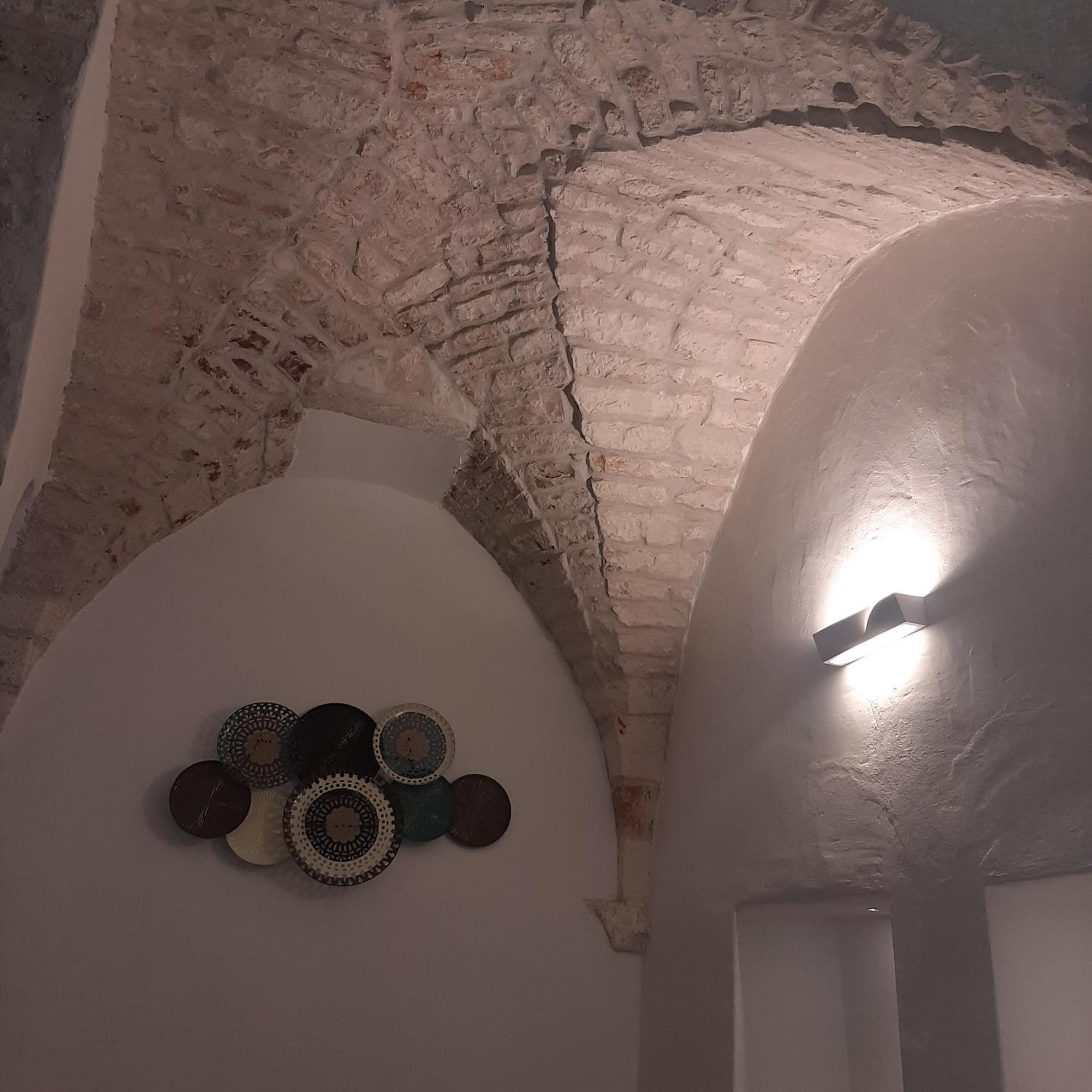 Dimora Lavinia Casa Vacanze Centro Storico אוסטוני מראה חיצוני תמונה