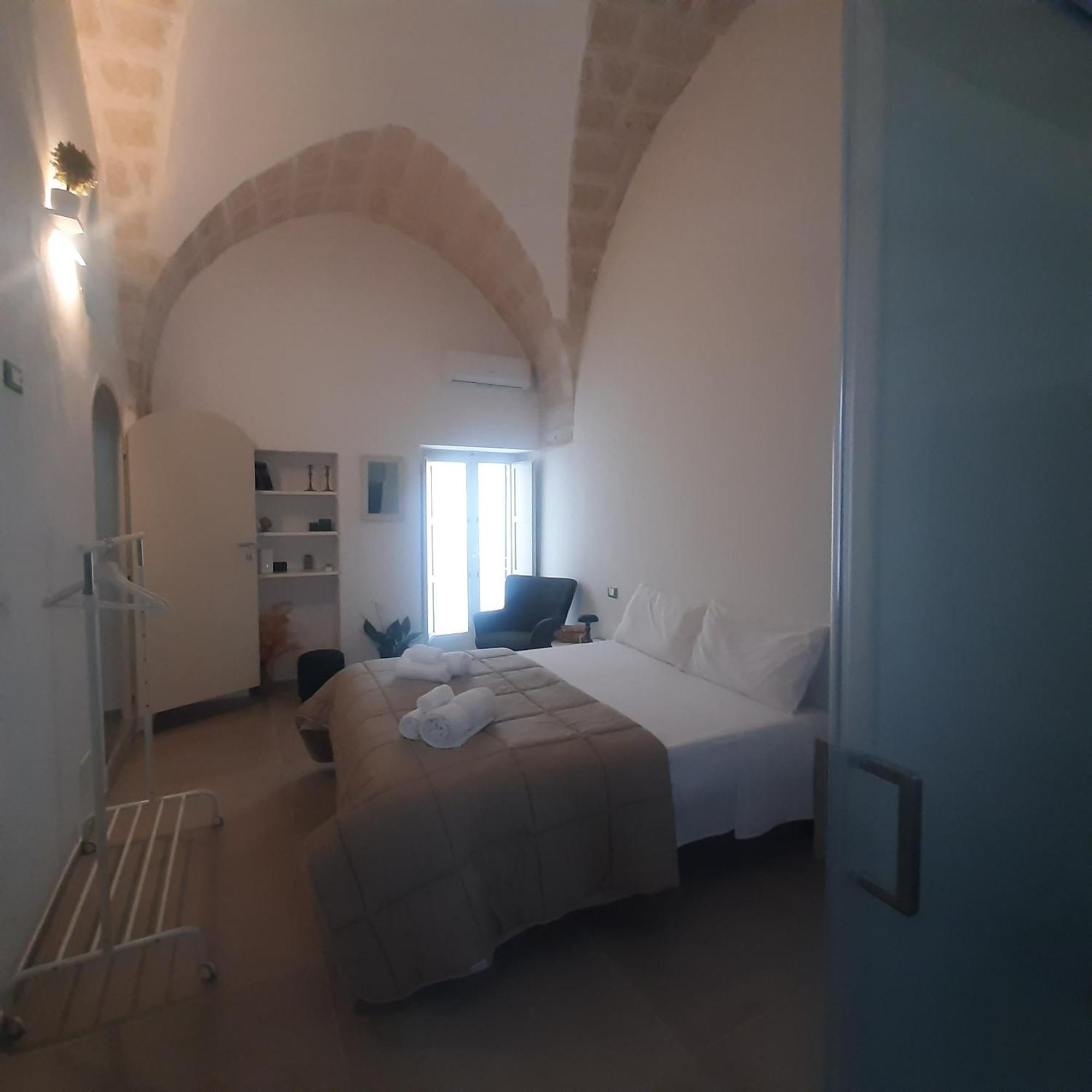 Dimora Lavinia Casa Vacanze Centro Storico אוסטוני מראה חיצוני תמונה