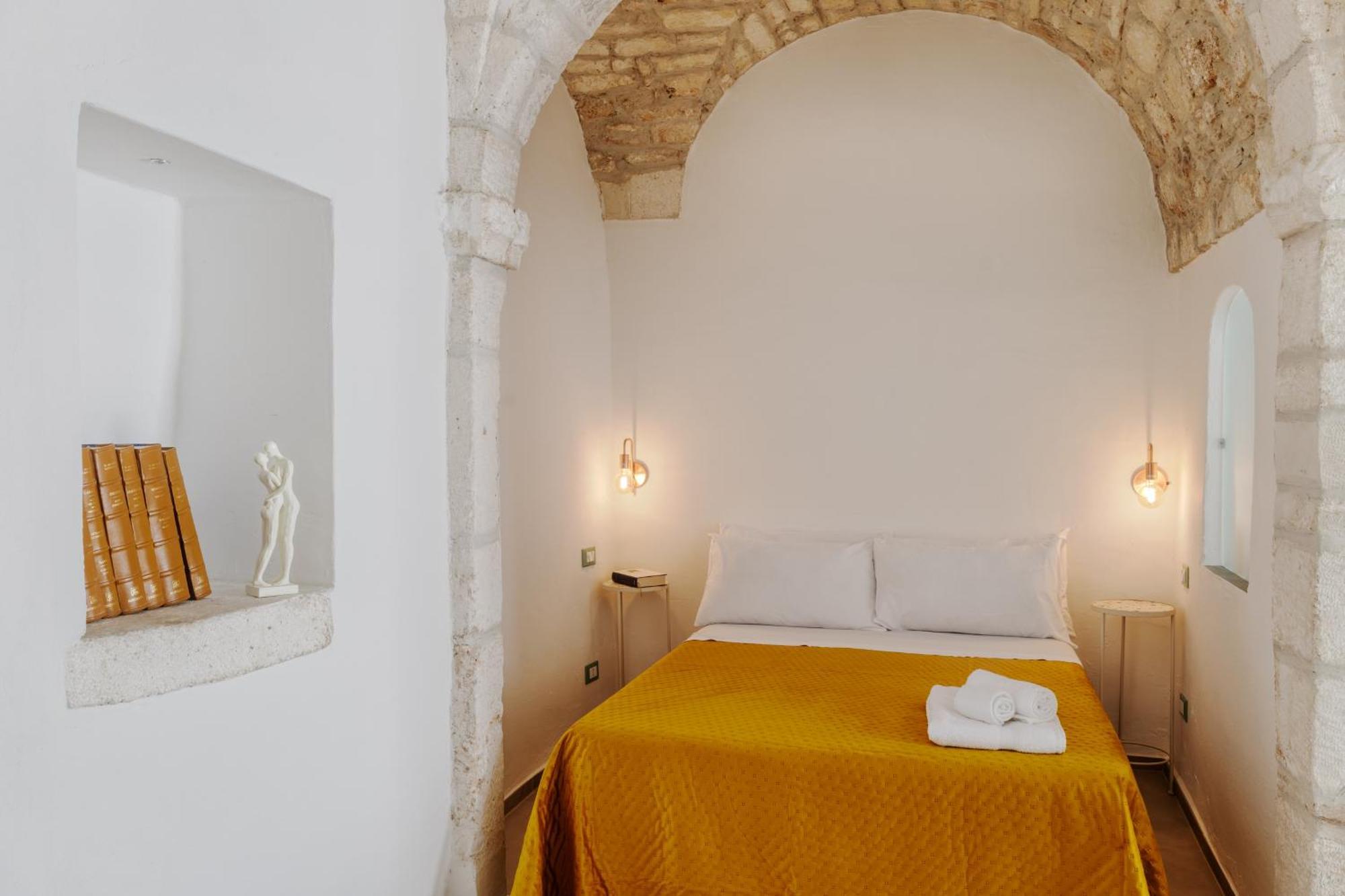 Dimora Lavinia Casa Vacanze Centro Storico אוסטוני מראה חיצוני תמונה
